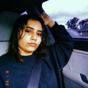 Meet your Posher, Desiree